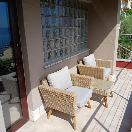 Red House Rabac Appartement *